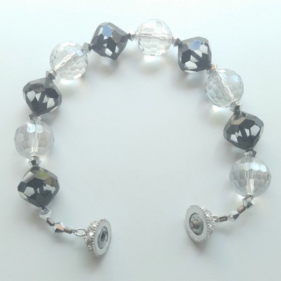 Handmade Swarovski Beaded Black/Crystal Bracelet - Picture 3 of 6